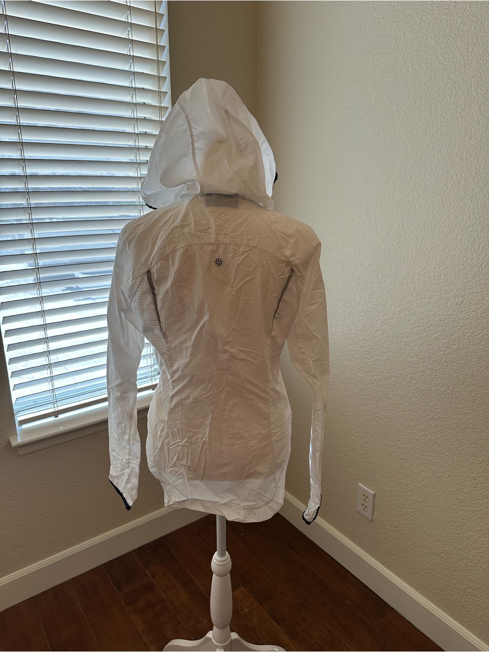 Athleta Nylon Jacket - Picture 3 of 8